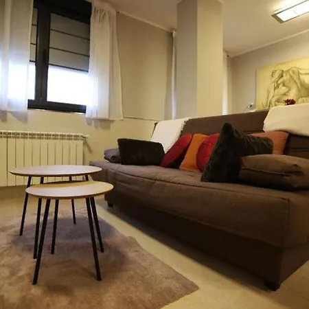 Apartamento Estadio Tartiere * اوفيدو