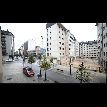 شقة Apartamento Estadio Tartiere *